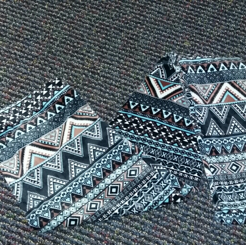 Aztec patern velvet leggings